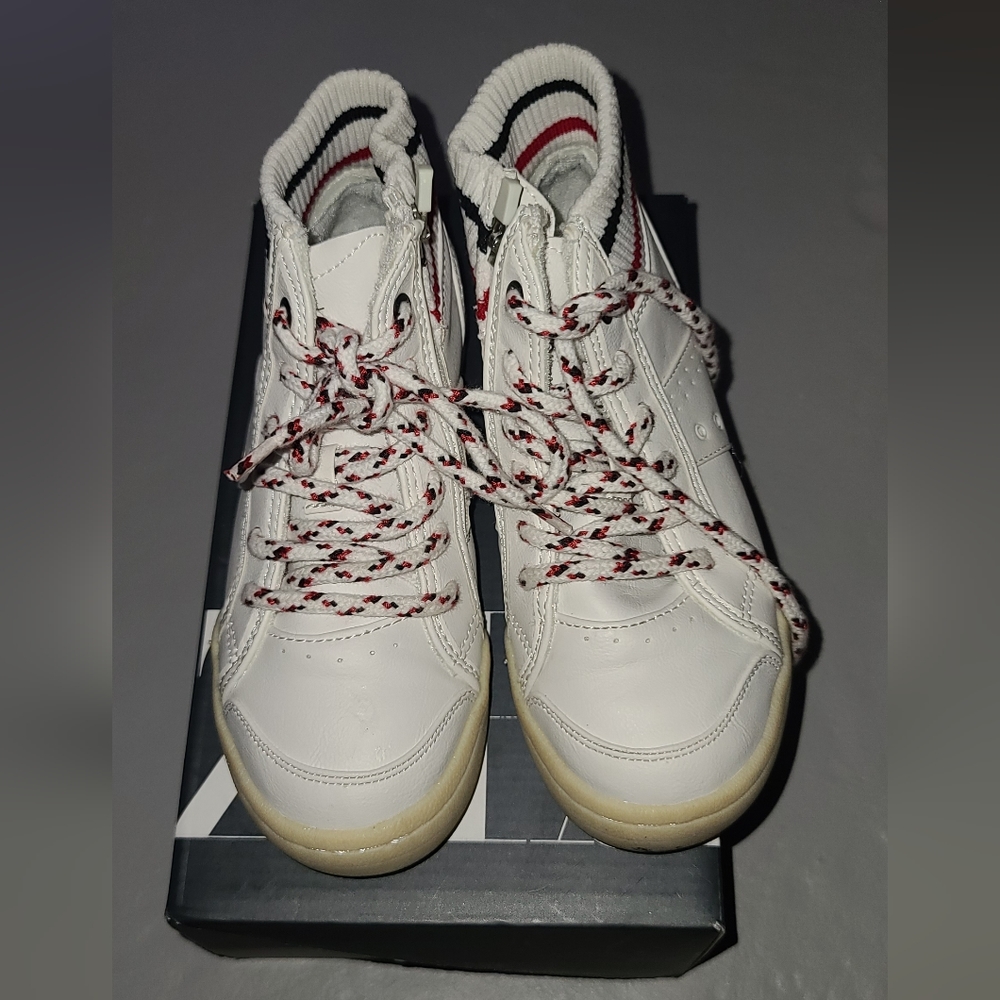 Zara kids RETRO HIGH TOP SNEAKERS 	White	Size Eur 30 -  31 Or Us  12 - 13
